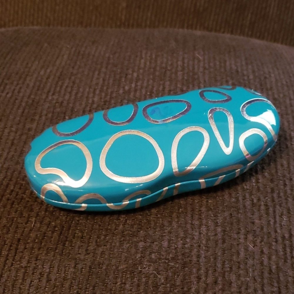 Blue and metallic Glasses Case